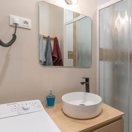 Batiment Les Iris * Bourg-Saint-Andéol